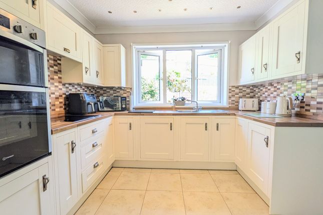 61 Brecon Rise, Merthyr Tydfil photo 4