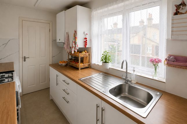2, Dunville Road, Bedford photo 3