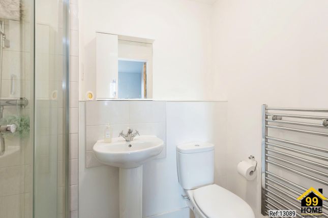 Flat for sale in 1 Burrows Close, Gloucester, Gloucestershire