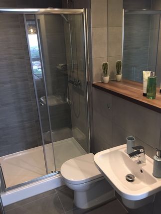 20.03 Rivergate, Wilburn Basin Ordsall Lane, Salford photo 4