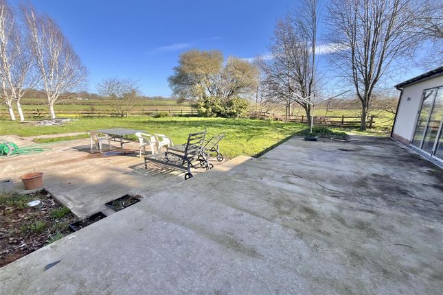 Mill Farm Cottage, Mill Lane, Macclesfield photo 4