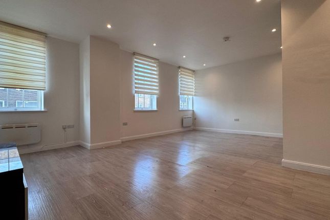 Flat 13, , Pelham House, 124 High Street, Hornchurch, Hornchurch photo 2