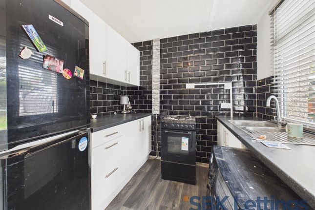 184, Masser Road, Coventry photo 3