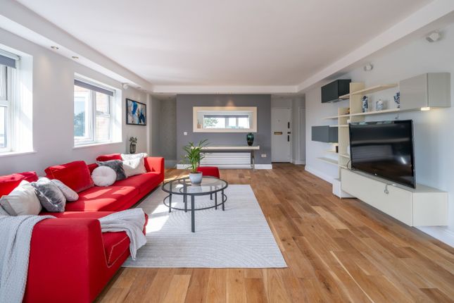 Flat 25, 95, Avenue Road, London photo 2