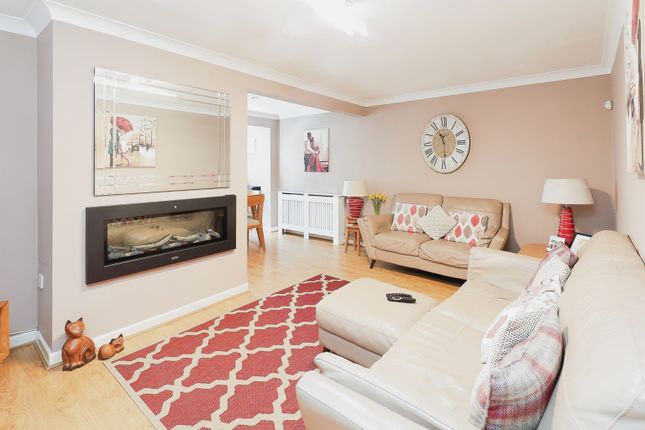11, Jaques Close, Birmingham photo 2