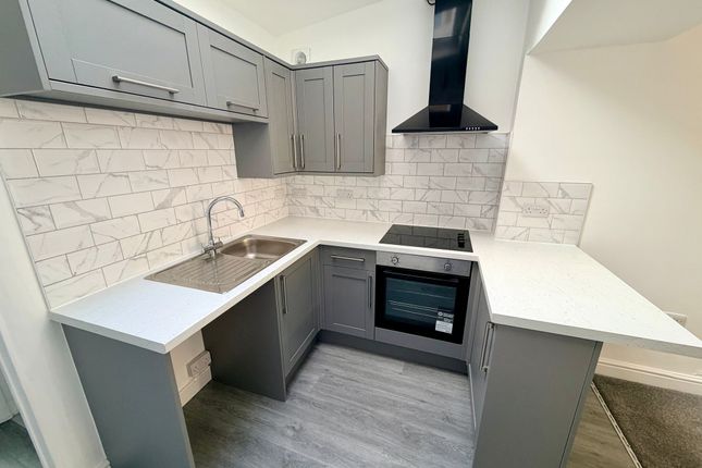 26 King Street, Abertillery photo 3
