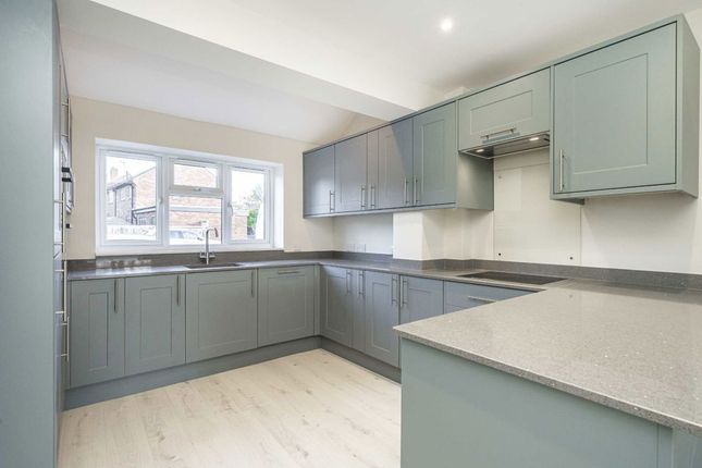 78, Bourneside Road, Addlestone photo 2