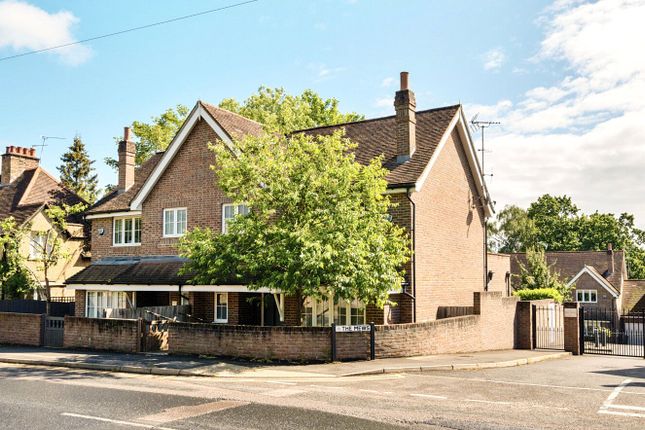 Semi-detached house for sale in Cobden Hill, Radlett, Hertfordshire
