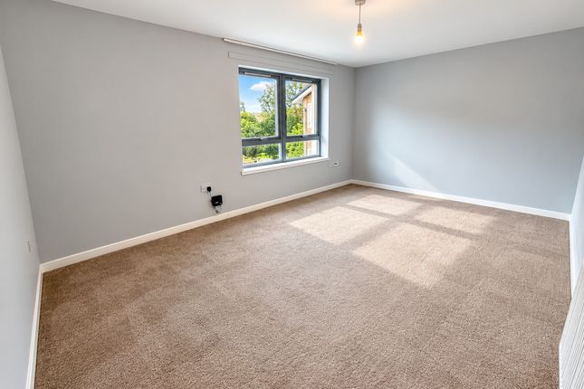 Flat Flat 8, 20, St Tridunana's Rest, Edinburgh photo 5