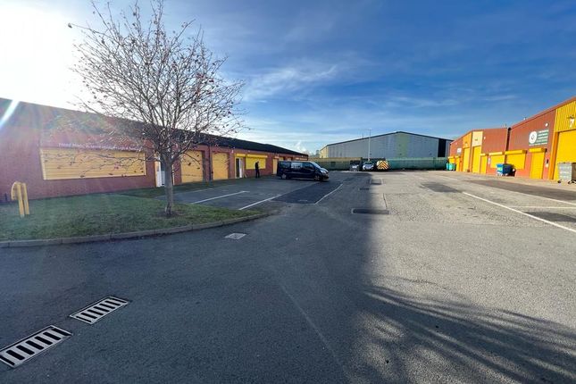 Light industrial to let in Cairn Court, Middlesbrough