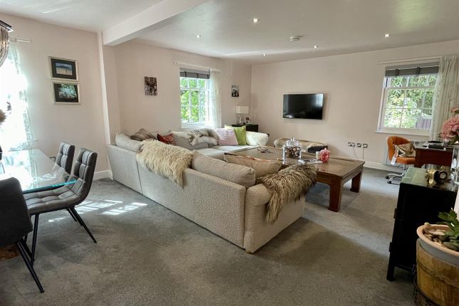 Flat for sale in Mount Way, Chepstow