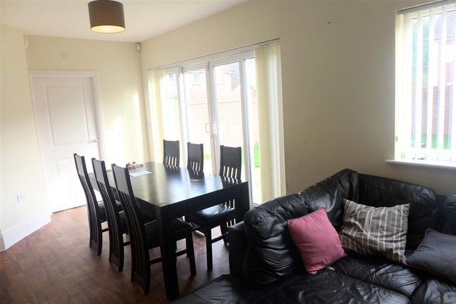 Room in 29, Leader Street, Bristol photo 4