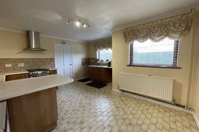 138, Dyffryn Road, Ammanford photo 3