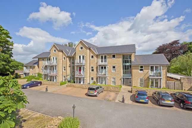 Thumbnail Flat for sale in Ben Rhydding Road, Ilkley