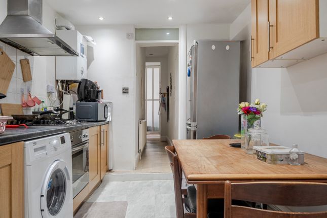 17A,, Longley Road, London photo 4