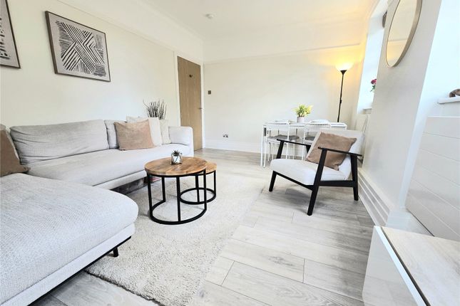 Flat 31,, Pitmaston Court East, West Midlands photo 4