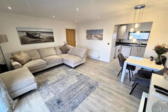 42, St Stephens Court,, Swansea photo 2