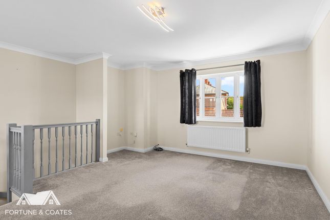 260, Malkin Drive, Harlow photo 2