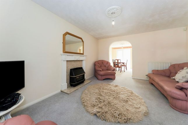 11, Constantine Way, Bilston photo 3
