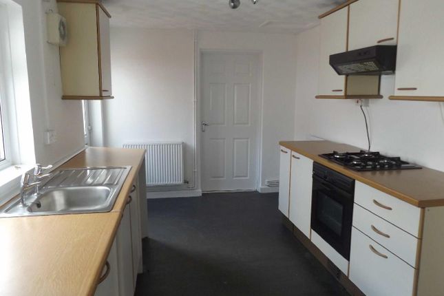 19, Caerphilly photo 3