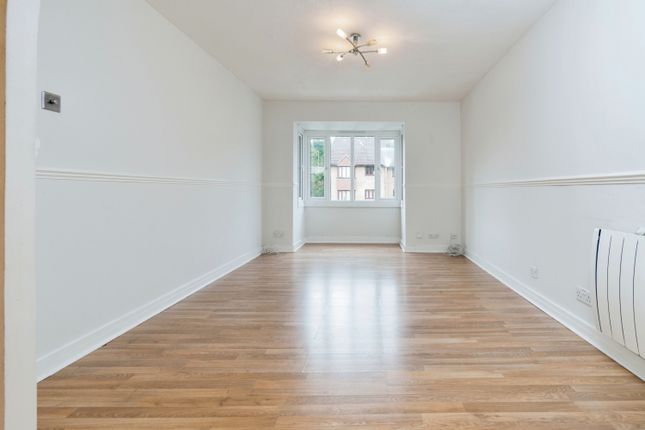 Flat for sale in Westbury Close, Whyteleafe