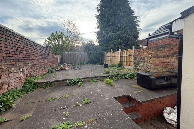 Flat 1, 3, Merridale Lane, Wolverhampton photo 5