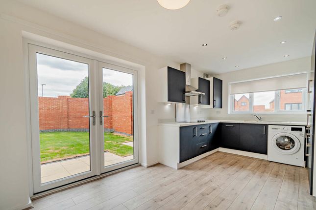 Property to rent in Earsham Grove, Peterborough