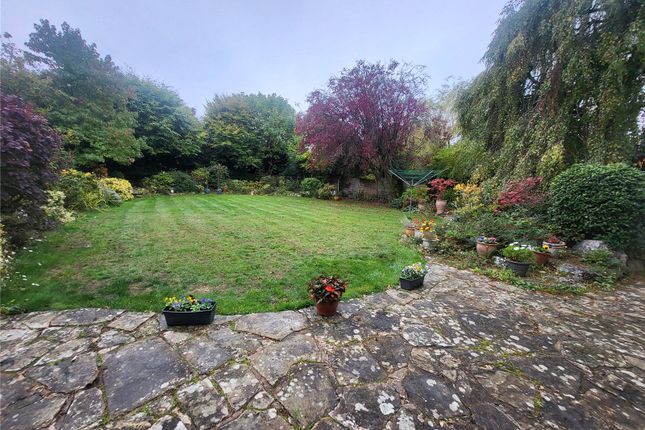 12, Brookmans Avenue, Herts photo 4