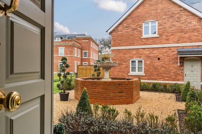 Thumbnail Mews house for sale in Winkfield Row, Winkfield