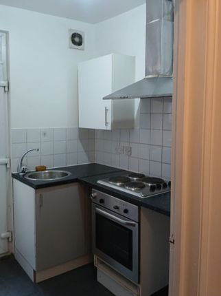Dongola Road, London photo 2