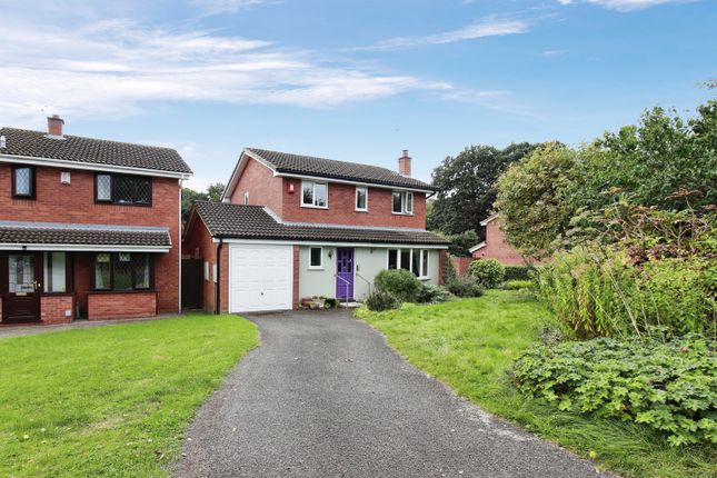 Thumbnail Detached house for sale in Oakslade Drive, Solihull