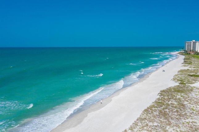Town house for sale in 2077 Gulf Of Mexico Dr #T1-109, Longboat Key, Florida, 34228, United States Of America