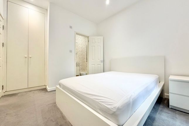 Room 2, 44 Crescent Road, Woolwich photo 2