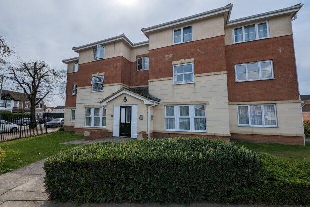 Flat to rent in Gillespie Close, Bedford