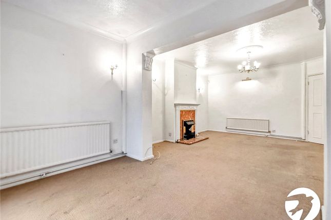 52, Fernheath Way, Kent photo 3