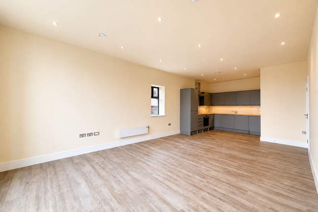 2-4, Carlyle Road, Ealing photo 3