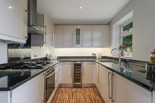 189 Glenbuck Avenue, Glasgow, Glasgow photo 4