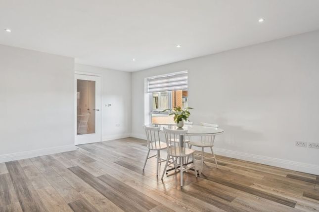 Flat for sale in Chenies Parade, Chalfont Station Road, Little Chalfont, Amersham