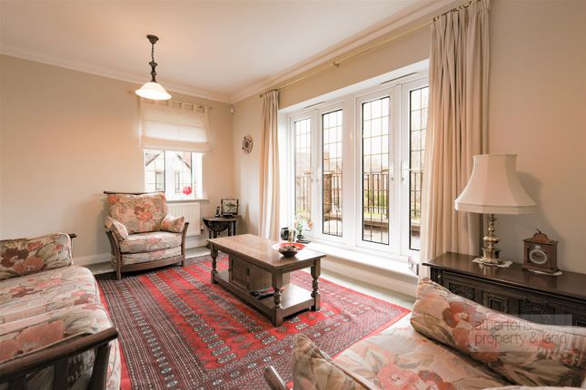 Town house for sale in Sandringham Close, Whalley, Ribble Valley