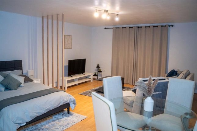 1-bed flat on 5, Venus House, Canary Wharf, £1,900/mo