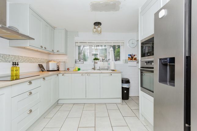 54, Kinross Avenue, Leicester photo 4