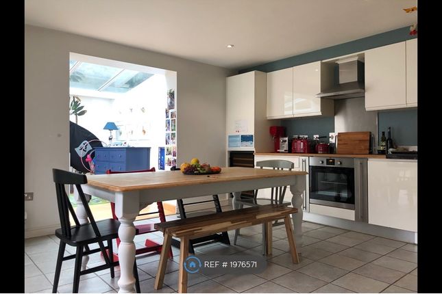 Thumbnail End terrace house to rent in Charter Building, London