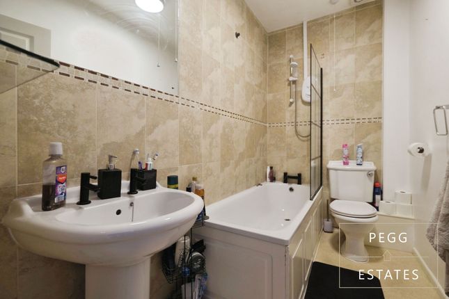 1 Pleasant Terrace, Paignton photo 4