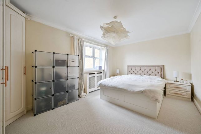 Flat to rent in Glaisher Street, Greenwich, London