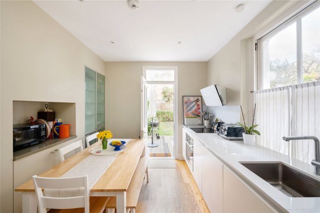 Ground Floor Flat, 52, Crescent Lane, London photo 4