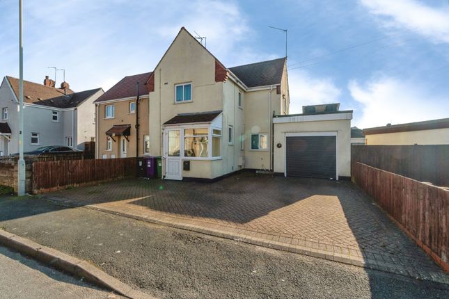 2-bed house on 19, Brook Road, West Midlands, £200,000