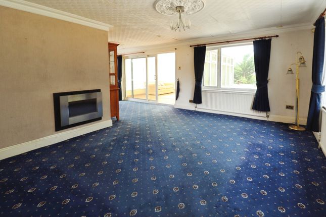 7, Durham Close, Lincoln photo 3