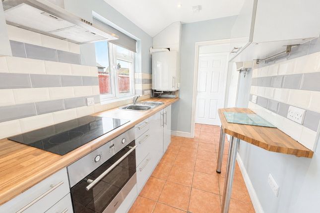 85, Saltwells Road, Dudley photo 2