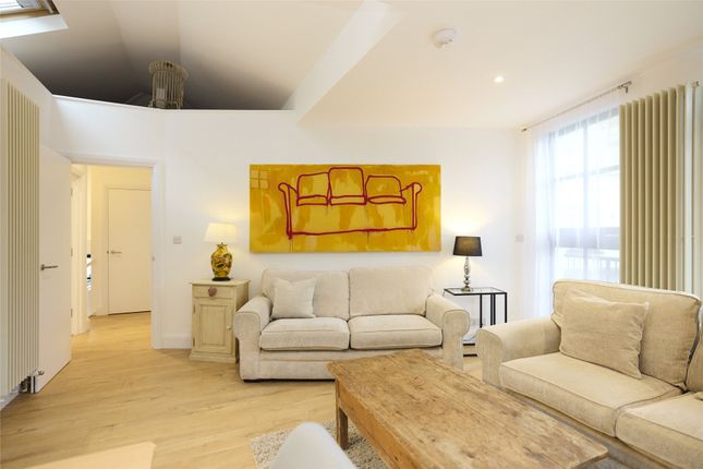 Flat 1 Unit 1 Melbray Mews, 138, Hurlingham Road, London photo 4