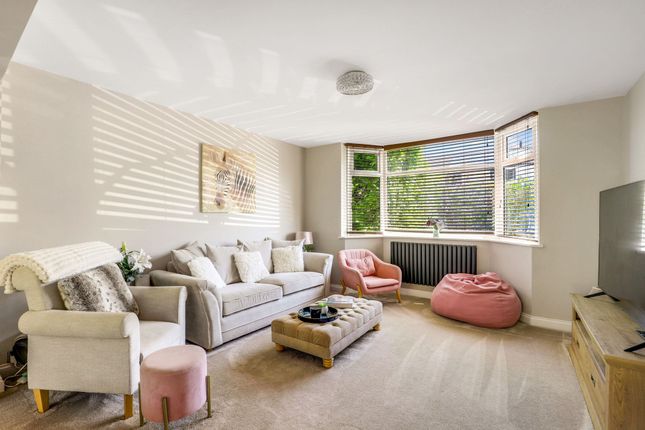 10 Temple Crescent, Nottingham photo 2